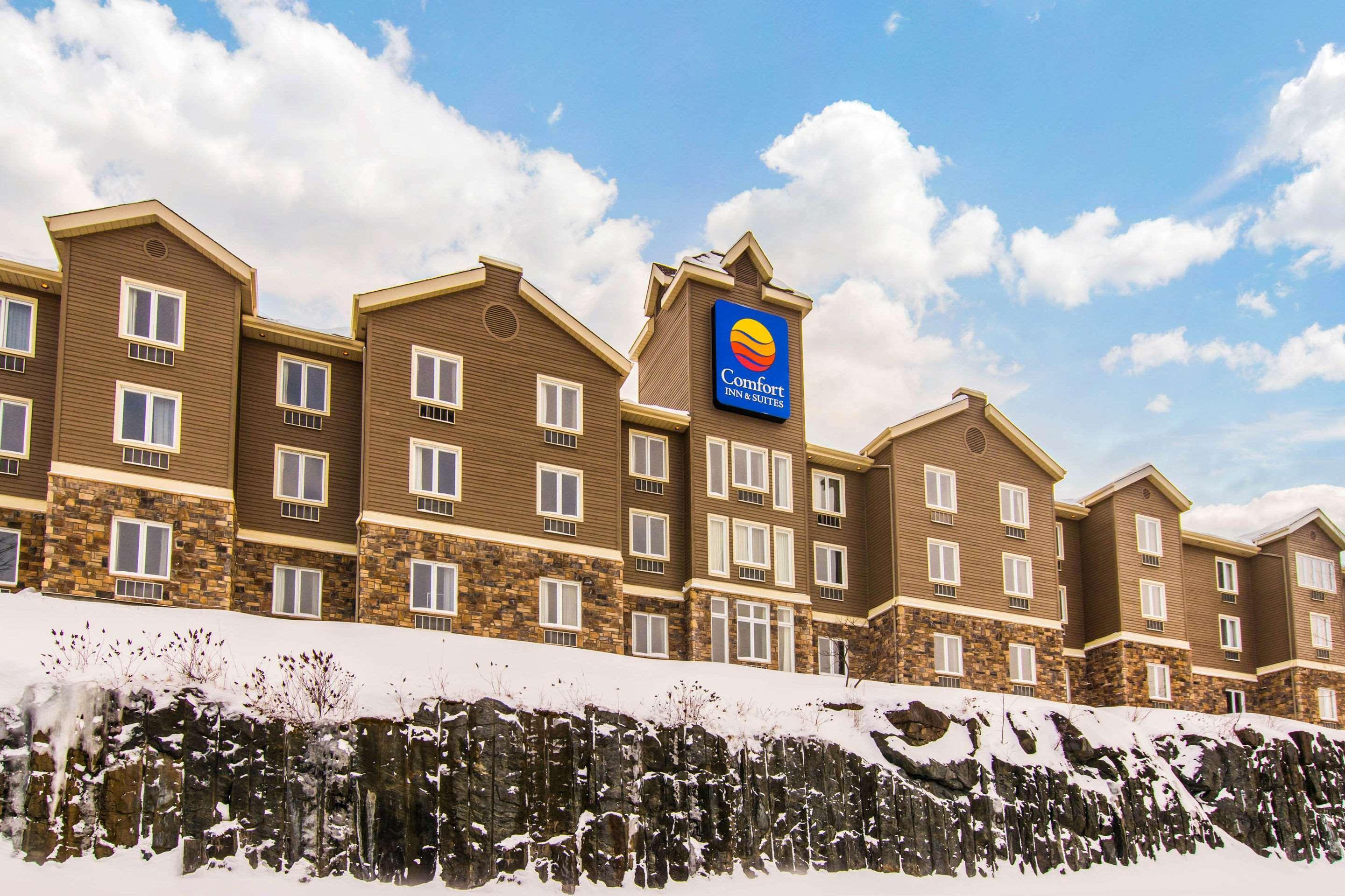Comfort Inn & Suites Сен-Жером Экстерьер фото