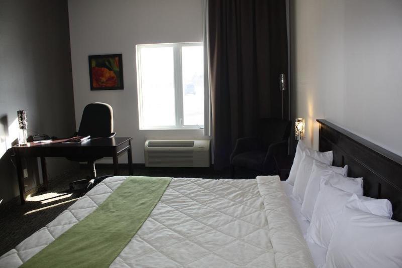 Comfort Inn & Suites Сен-Жером Экстерьер фото