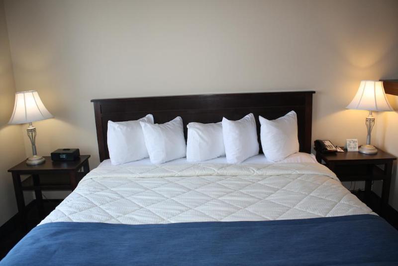 Comfort Inn & Suites Сен-Жером Экстерьер фото